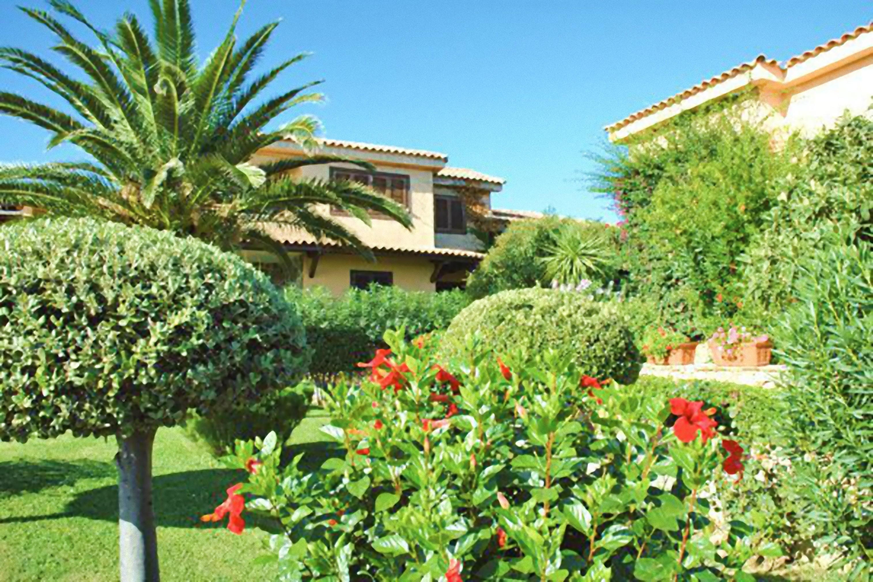 Baia De Bahas - Apartments & Resort Marinella  Eksteriør billede