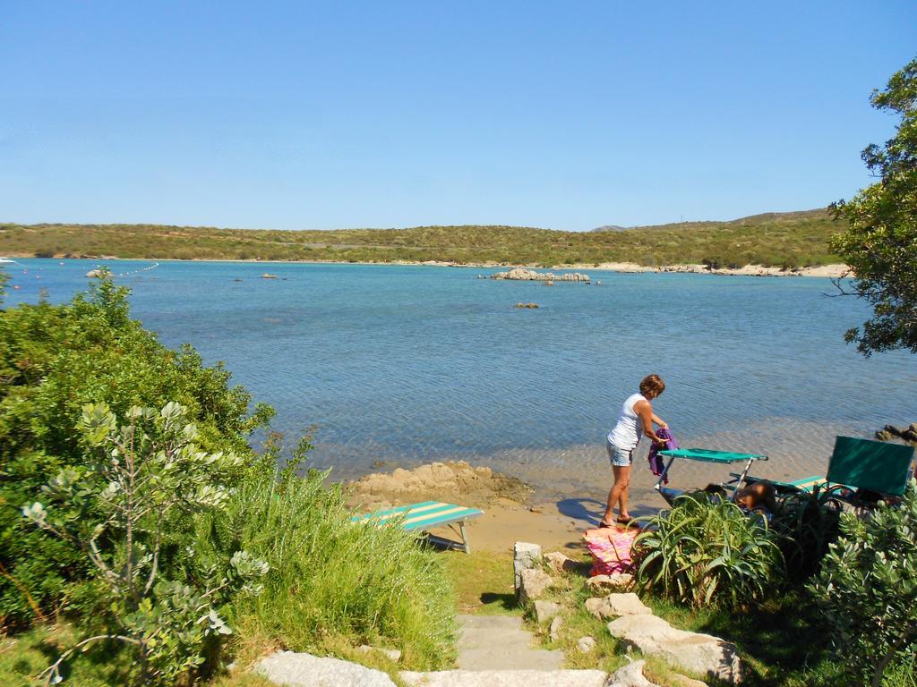 Baia De Bahas - Apartments & Resort Marinella  Eksteriør billede